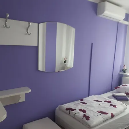 Mirror Hostel Mostar